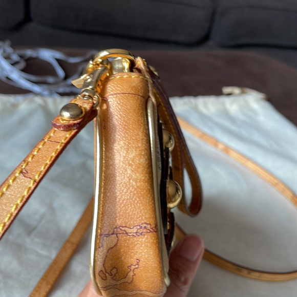 Authentic Alviero cute 2 way bag - Picture 6 of 12